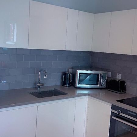Ds Rentals - Entire 1 Bedroom Apartment Лондон Экстерьер фото
