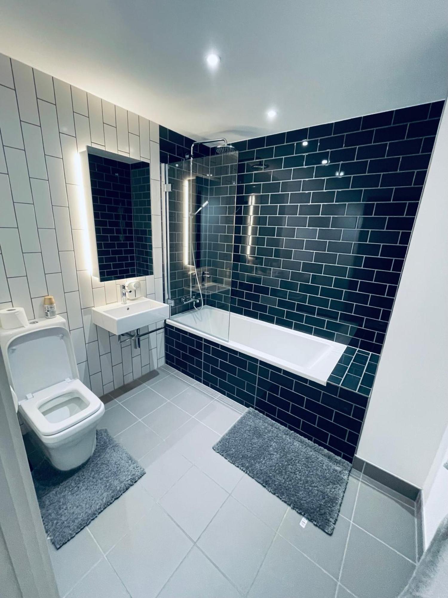 Ds Rentals - Entire 1 Bedroom Apartment Лондон Экстерьер фото