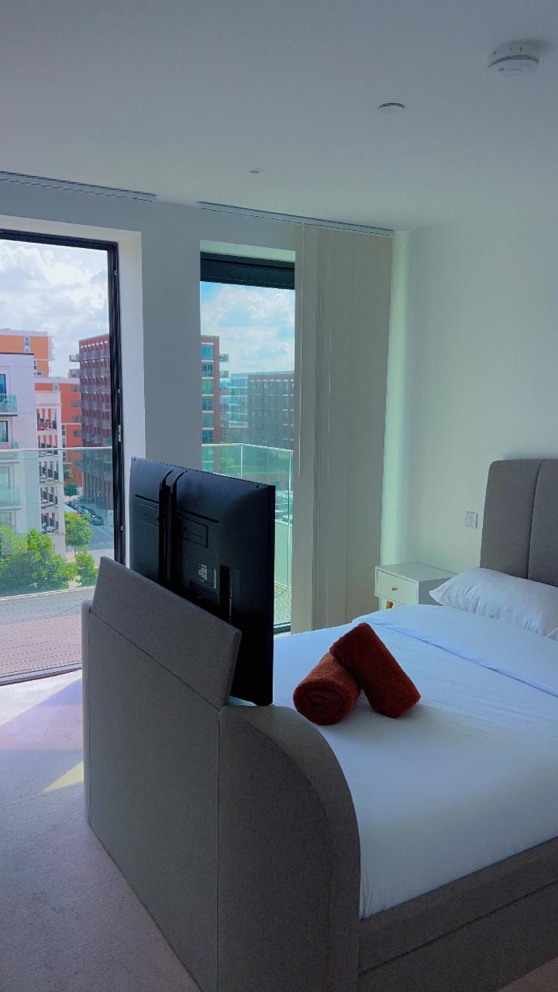 Ds Rentals - Entire 1 Bedroom Apartment Лондон Экстерьер фото