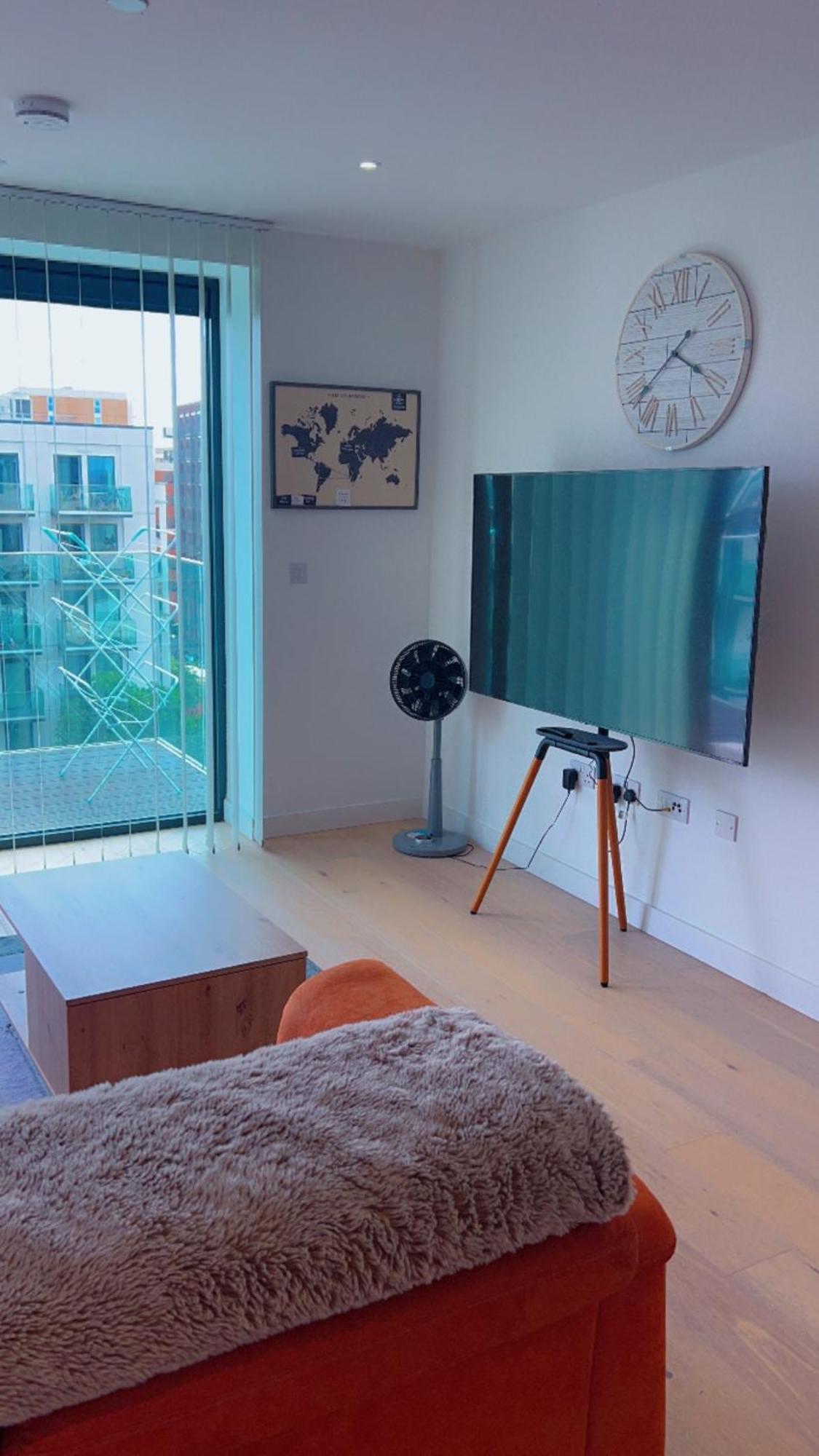 Ds Rentals - Entire 1 Bedroom Apartment Лондон Экстерьер фото